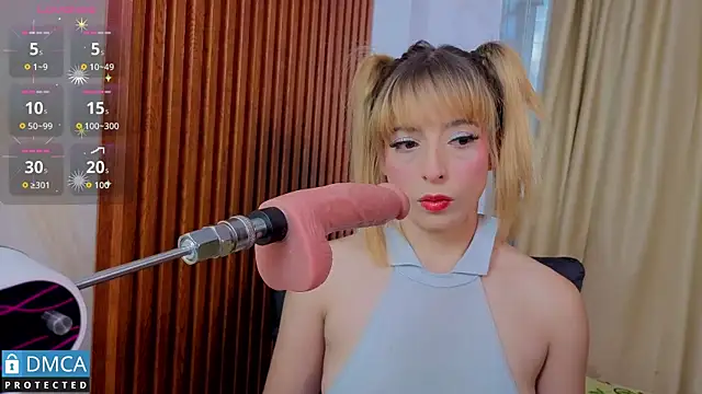 nena cupcake  online show from June 6, 11:27 am