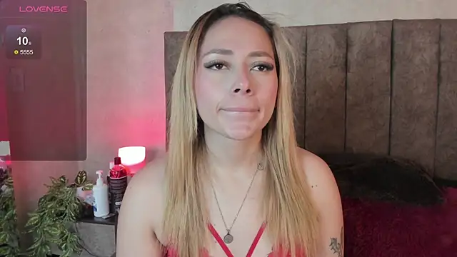 LanaMills  online show from January 10, 5:12 am