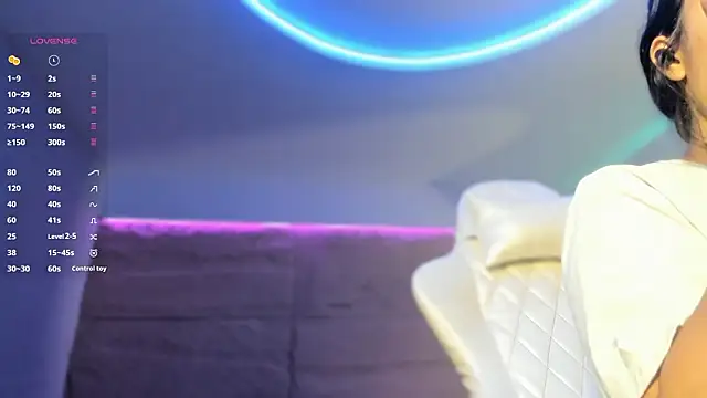 HannahMontgomery online show from February 24, 4:16 pm