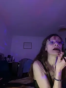 Chris06d22xh online show from April 24, 7:49 pm