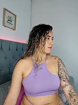 Snapshot of Miss-Melina chatting on September 24, 10:31 pm Miss-Melina online show from September 24, 10:31 pm