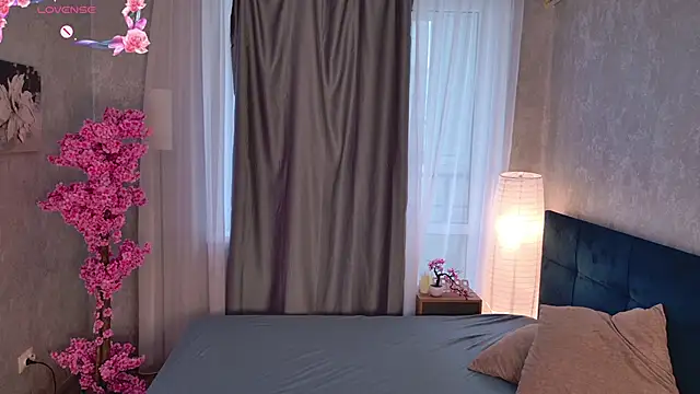 lisabaus online show from April 19, 6:13 am