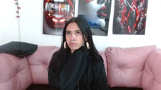 Miahotcs1 online show from April 29, 3:04 pm