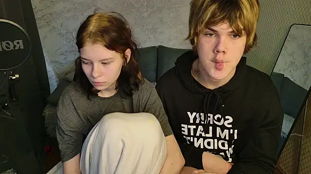 Bonnie And C1yde online show from April 22, 5:15 am