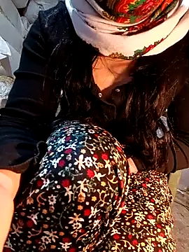 ezgi2545 online show from April 14, 2:28 pm