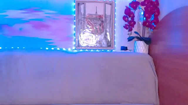 LucyStella8888 online show from November 30, 4:22 pm