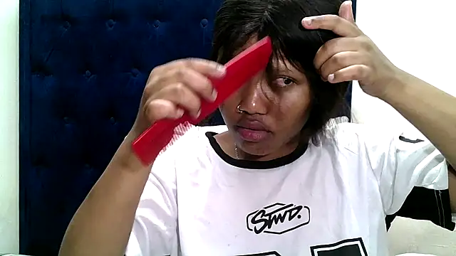 BUNNYCHOWX28 online show from December 13, 8:04 pm