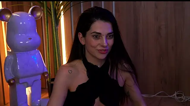 EllyLynn online show from April 23, 2:52 am