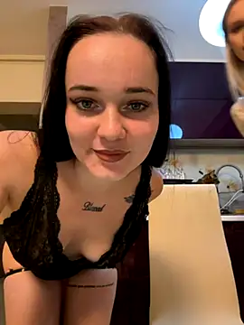 Snapshot of Baby_Eva23 chatting on October 18, 6:42 pm Baby Eva23 online show from October 18, 6:42 pm