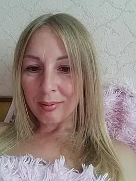 LunaSugarX online show from October 4, 11:49 am