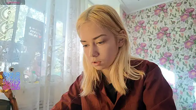 Snapshot of Witching_Moon chatting on October 1, 7:02 am Witching Moon online show from October 1, 7:02 am