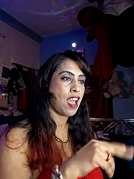 Love Beauty01 online show from July 12, 7:04 pm