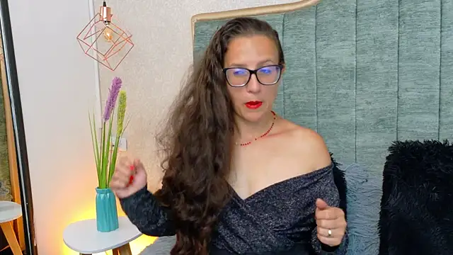 Snapshot of Saraa_Marrison_ chatting on September 16, 6:05 pm Saraa Marrison  online show from September 16, 6:05 pm