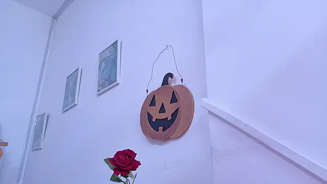 Lizbeth Rouse online show from October 23, 11:27 am