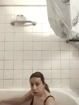 TheBunnyAndTheMaster online show from April 20, 12:13 am