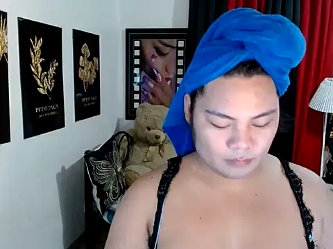 TSbrianaHugeCock online show from April 24, 2:31 pm