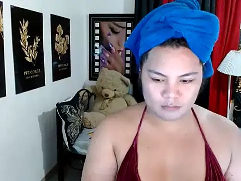 TSbrianaHugeCock online show from April 27, 2:58 pm