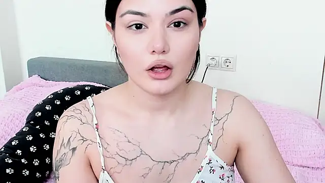 Dark Moni online show from April 18, 2:47 am