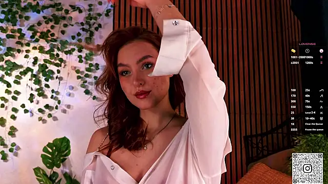 GildedKitten online show from March 7, 7:10 pm