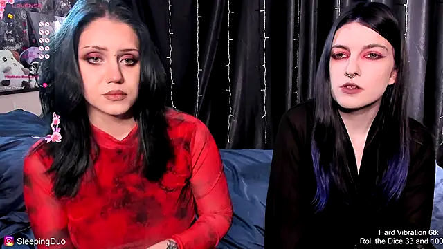 Threesomebabes online show from December 22, 5:49 pm