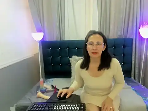 Oriana Jhonson online show from April 18, 12:07 pm