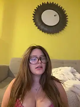 cherryrosealiee online show from April 25, 8:28 pm