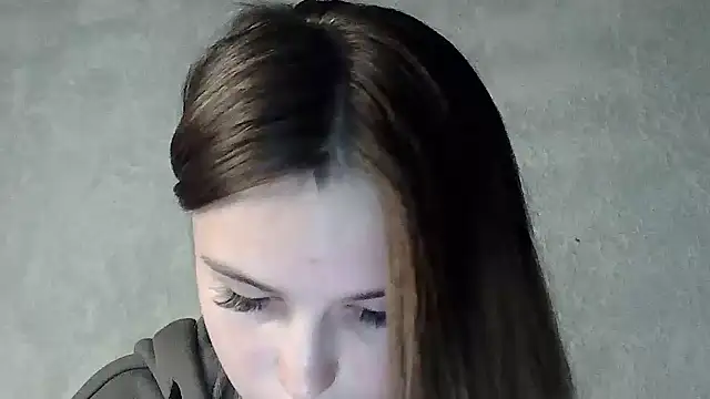 Snapshot of SweetLoraa chatting on October 12, 6:54 pm SweetLoraa online show from October 12, 6:54 pm