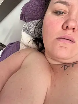 SunnyLeila2101 online show from February 5, 9:34 am