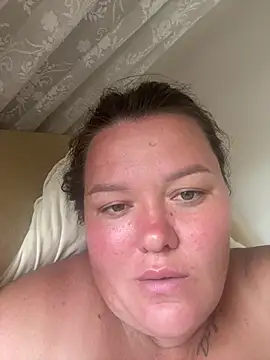 SunnyLeila2101 online show from July 17, 9:57 am