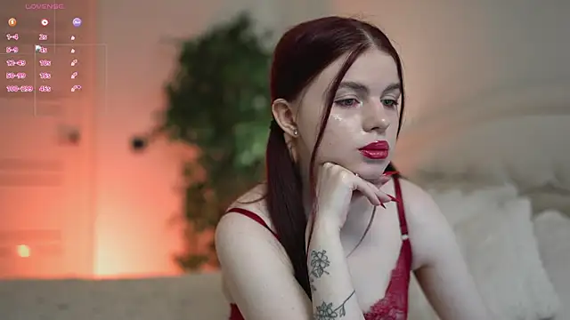 ambershoney online show from April 23, 8:00 pm