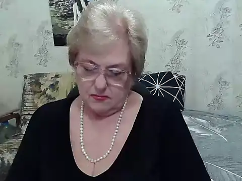 Renata62011 online show from April 27, 3:53 pm