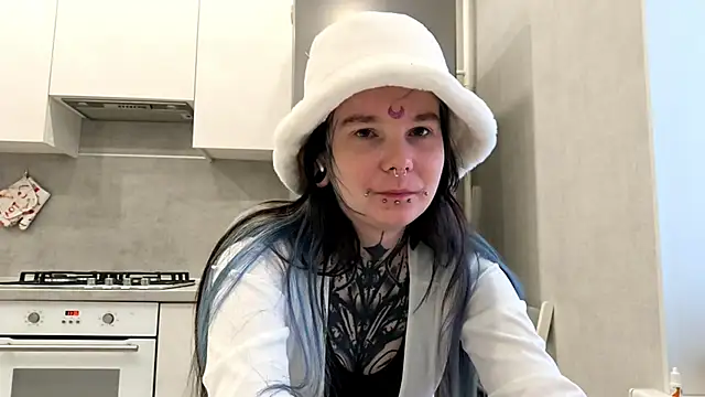 HighelikeGirl online show from February 2, 6:23 am