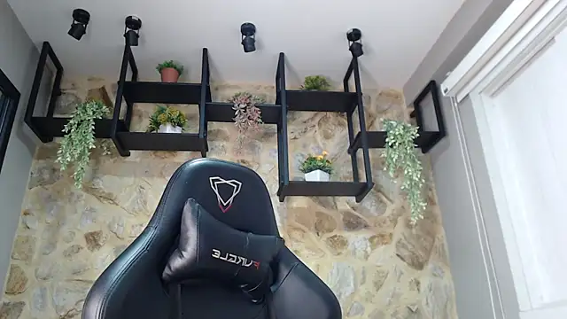 VenusBlazer online show from October 2, 11:04 am