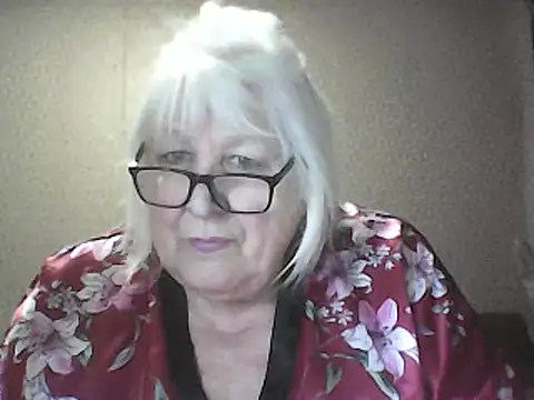 Alexia64231 online show from April 23, 1:02 pm