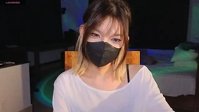      Panda      online show from April 17, 7:38 pm