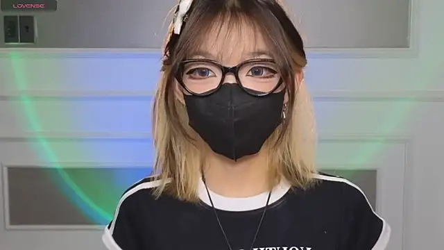      Panda      online show from April 26, 4:59 pm