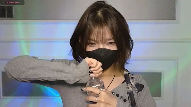      Panda      online show from April 19, 6:10 pm