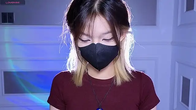      Panda      online show from June 7, 12:39 am