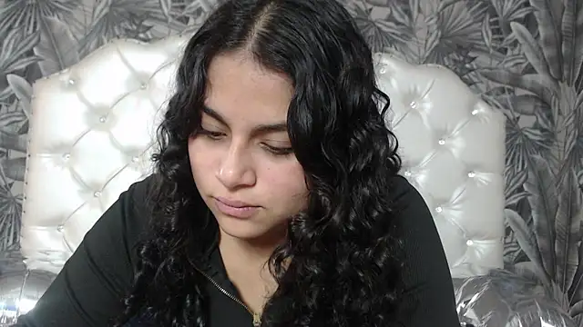 RylieRoss online show from January 16, 1:29 pm