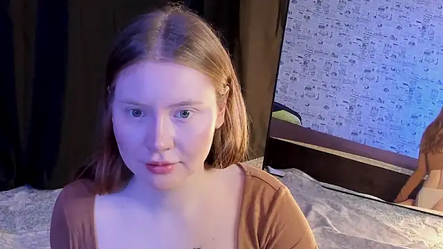 Lillie Berry online show from October 10, 5:12 am