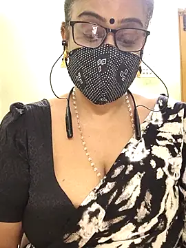 sweet-lotus online show from November 16, 5:31 am