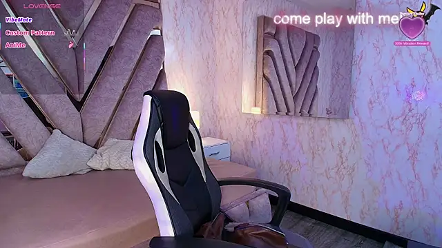 redd pandaa online show from April 25, 4:37 am