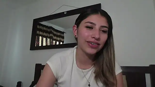 AriaBliss- online show from May 12, 8:15 pm