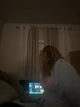 BaddieBossXX2 online show from April 9, 4:26 am