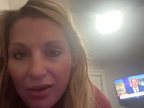 BaddieBossXX2 online show from June 22, 8:11 am
