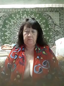 CrystalLime6411 online show from November 14, 9:15 pm