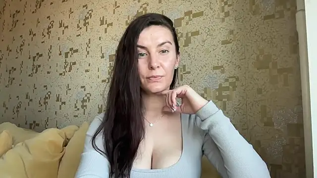 KatalinaQE online show from March 13, 1:45 pm