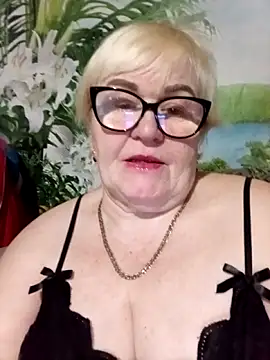 VioletSweet5566 online show from April 20, 6:11 pm