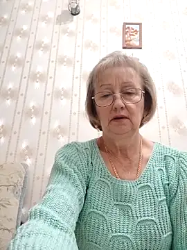 AlikaSwan5821 online show from December 3, 8:22 pm