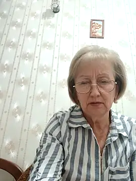 AlikaSwan5821 online show from November 16, 10:10 pm